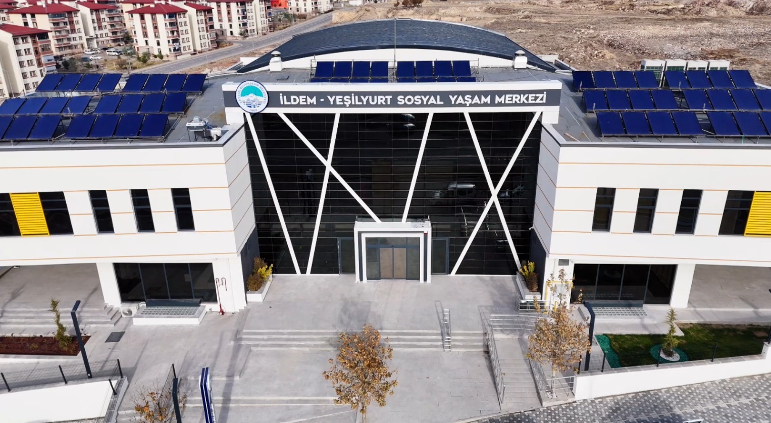 Büyükşehir'in 170 Milyon TL'lik Yeni Sosyal Yaşam Merkezi Kapılarını Açtı